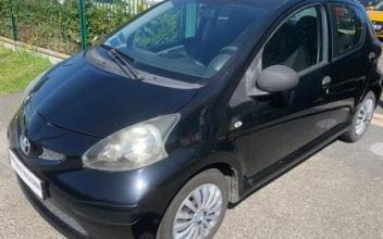 Toyota aygo Les-Essarts-le-Roi