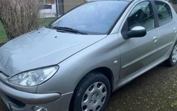 Peugeot 206 Marcilly-en-Villette