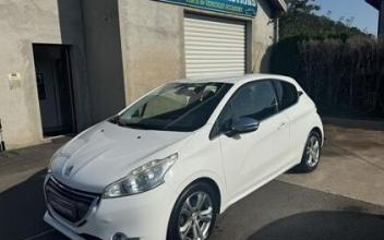 Peugeot 208 Saint-Nabord