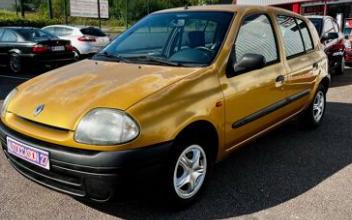 Renault clio Vernon