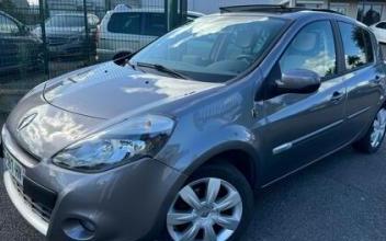 Renault clio Pierrelaye