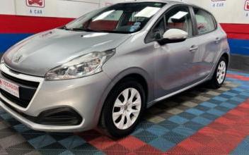 Peugeot 208 Pantin