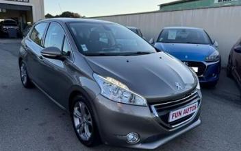 Peugeot 208 Orange