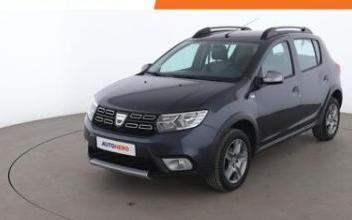 Dacia sandero Issy-les-Moulineaux