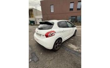 Peugeot 208 Avignon