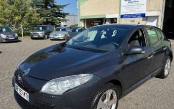 Renault megane Villeneuve-la-Guyard