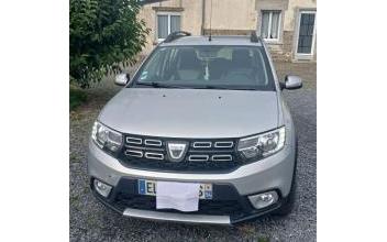 Dacia sandero Mesnil-Clinchamps