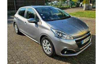 Peugeot 208 Saint-Médard-en-Jalles