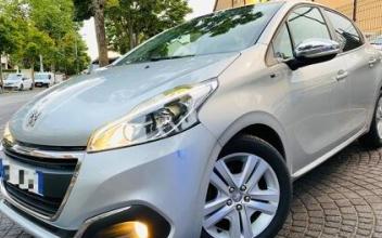 Peugeot 208 Houilles