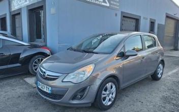 Opel corsa Sainte-Luce-sur-Loire