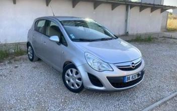 Opel corsa Lansargues