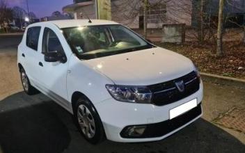 Dacia sandero Coignières