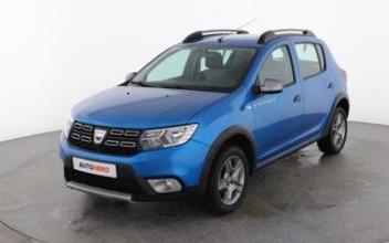 Dacia sandero Issy-les-Moulineaux