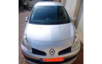 Renault clio iii Saint-Mitre-les-Remparts