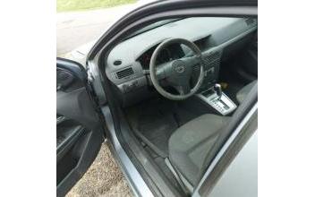 Opel astra Nampcelles-la-Cour