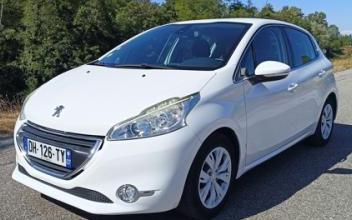 Peugeot 208 Cruas