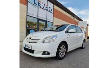 Toyota verso Castelnau-le-Lez