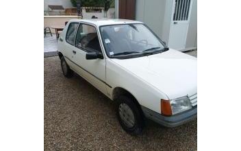 Peugeot 205 Anglure