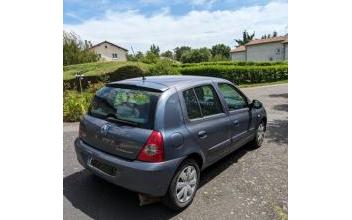 Renault clio ii Sainte-Florine