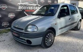 Renault clio Bouc-Bel-Air