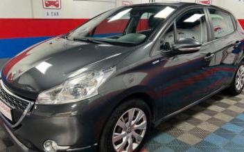 Peugeot 208 Pantin