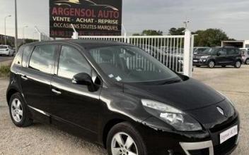 Renault scenic Orange