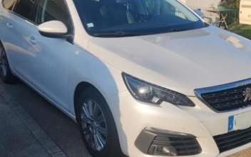 Peugeot 308 Plomodiern