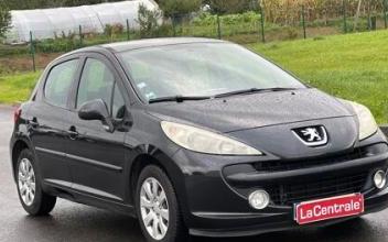 Peugeot 207 Saint-Quentin-sur-le-Homme