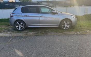 Peugeot 308 Saint-Paul-en-Born