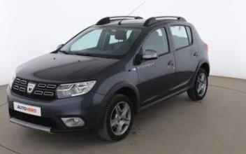 Dacia sandero Issy-les-Moulineaux