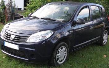 Dacia sandero Saint-Congard