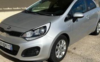 Kia rio Ecuelles