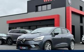 Renault clio Les-Ponts-de-Cé